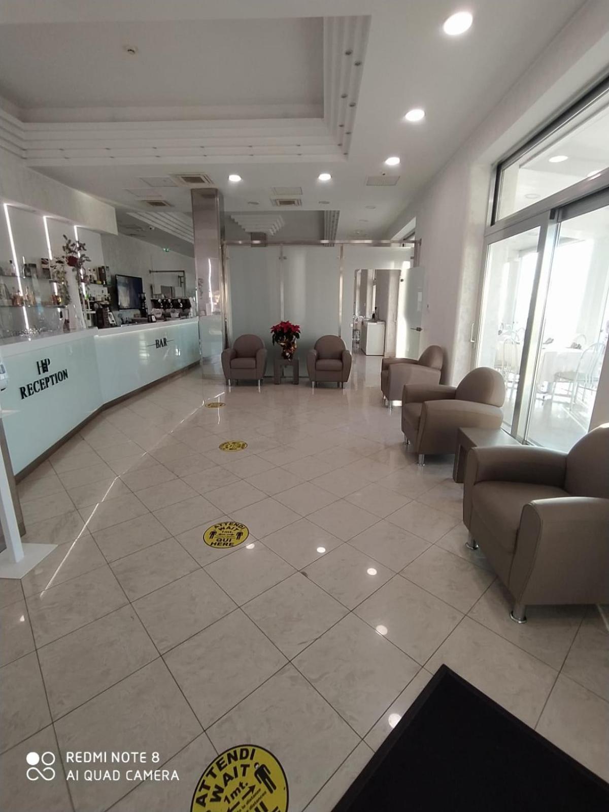 Hotel Paradise Porto Cesareo Exteriör bild