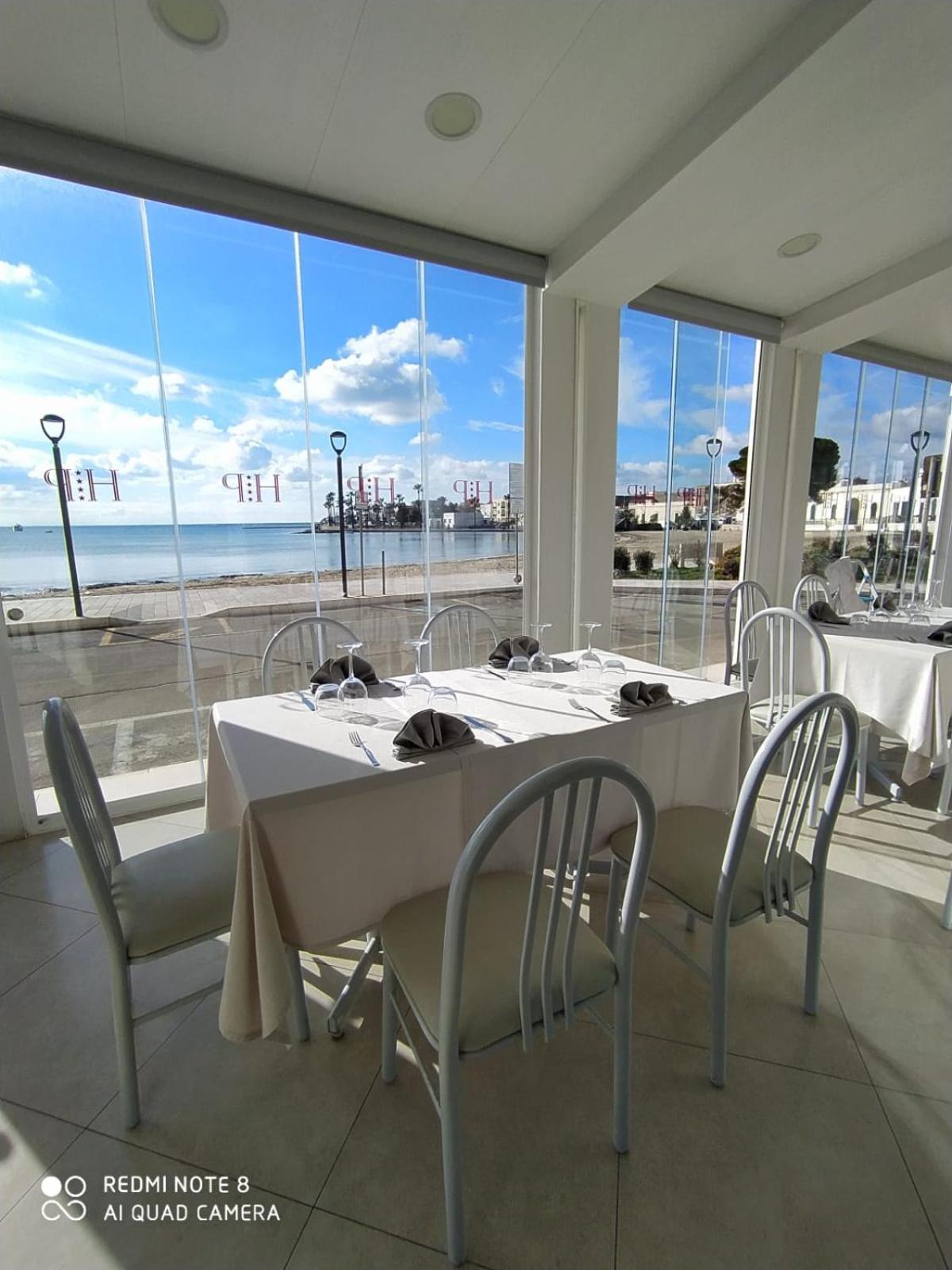Hotel Paradise Porto Cesareo Exteriör bild