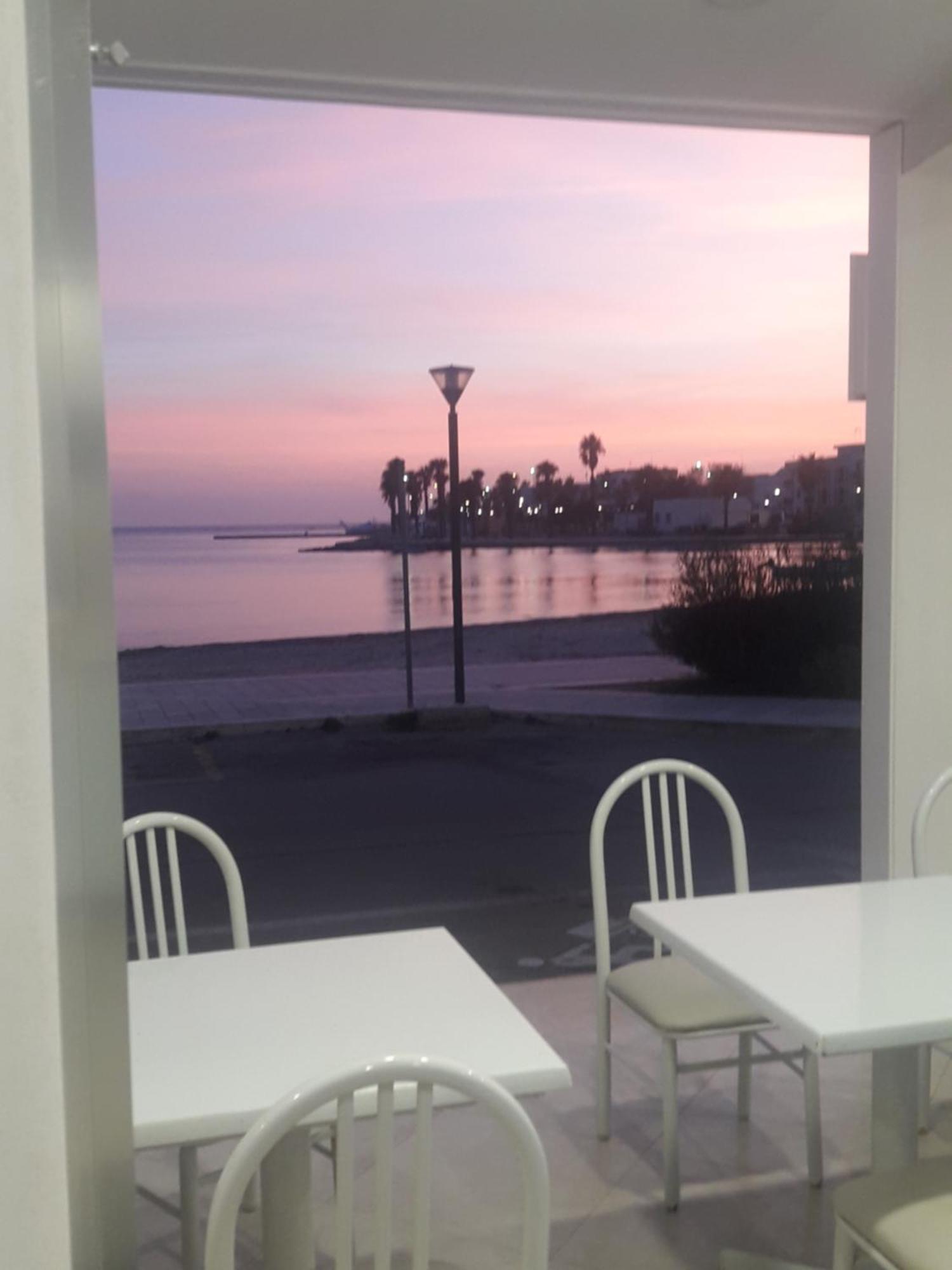 Hotel Paradise Porto Cesareo Exteriör bild